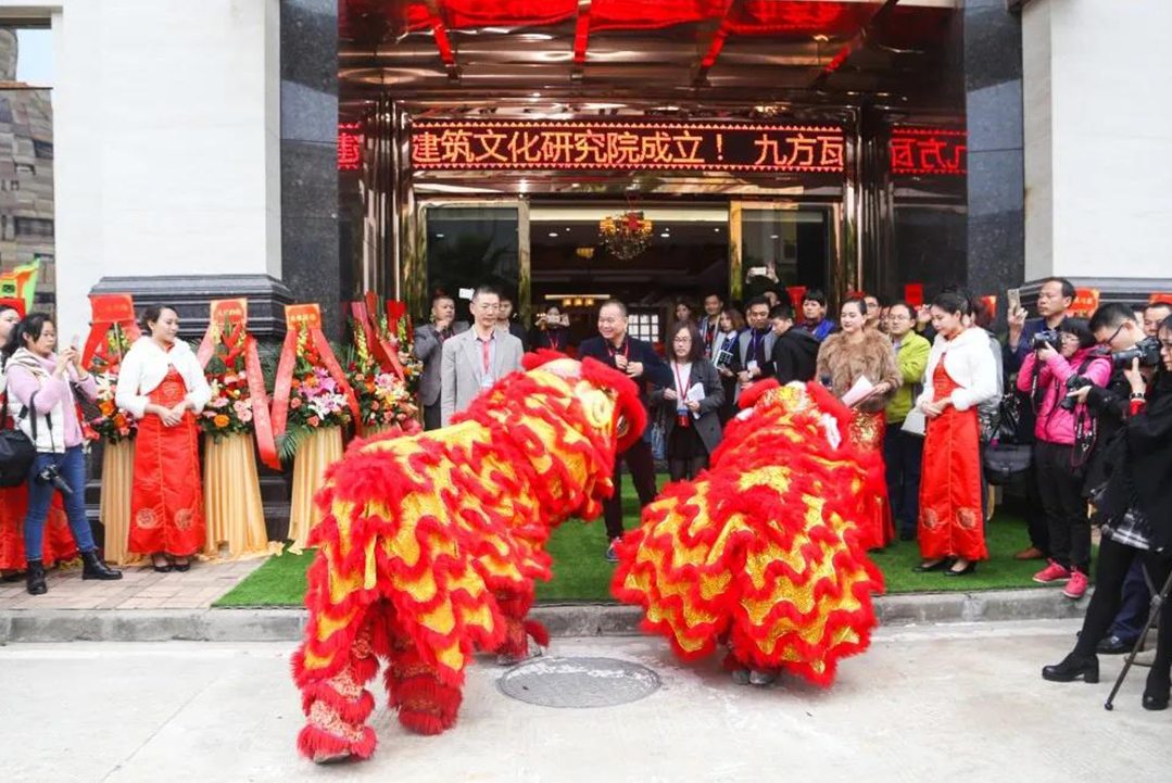 首尾不懈，，，，，愿新岁一路生花